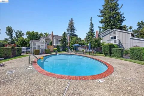 $729,000 | 108 Summerwood Place, Concord, CA 94518