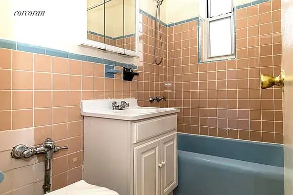 $349,000 | 50 Kenilworth Place, Unit 5M | Flatbush