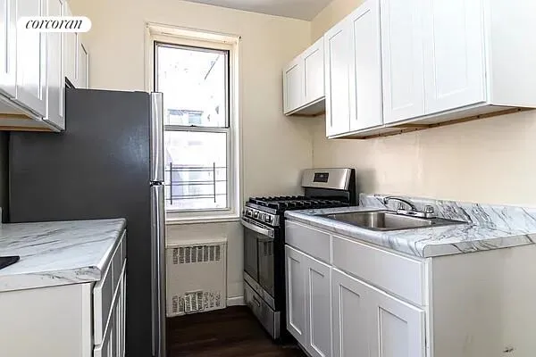 $349,000 | 50 Kenilworth Place, Unit 5M | Flatbush