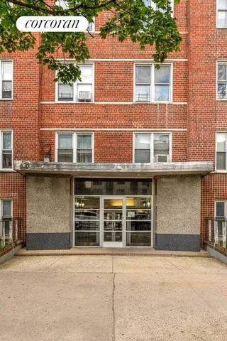 $349,000 | 50 Kenilworth Place, Unit 5M | Flatbush