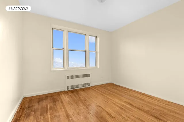 $349,000 | 50 Kenilworth Place, Unit 5M | Flatbush
