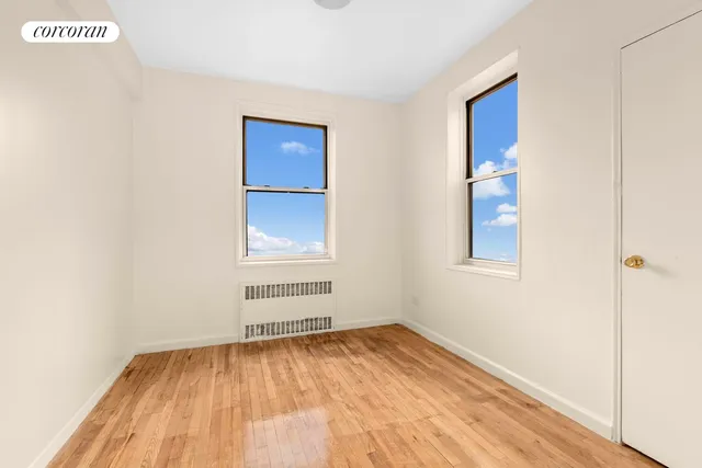$349,000 | 50 Kenilworth Place, Unit 5M | Flatbush