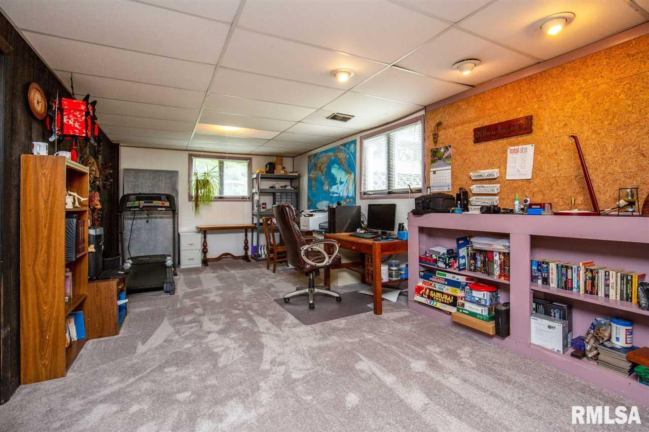 913 6th Street Hampton, IL 61256 - Photo 17 of 20 Gallery Image 17