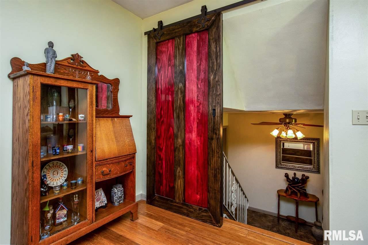 913 6th Street Hampton, IL 61256 - Photo 2 of 20 Gallery Image 2