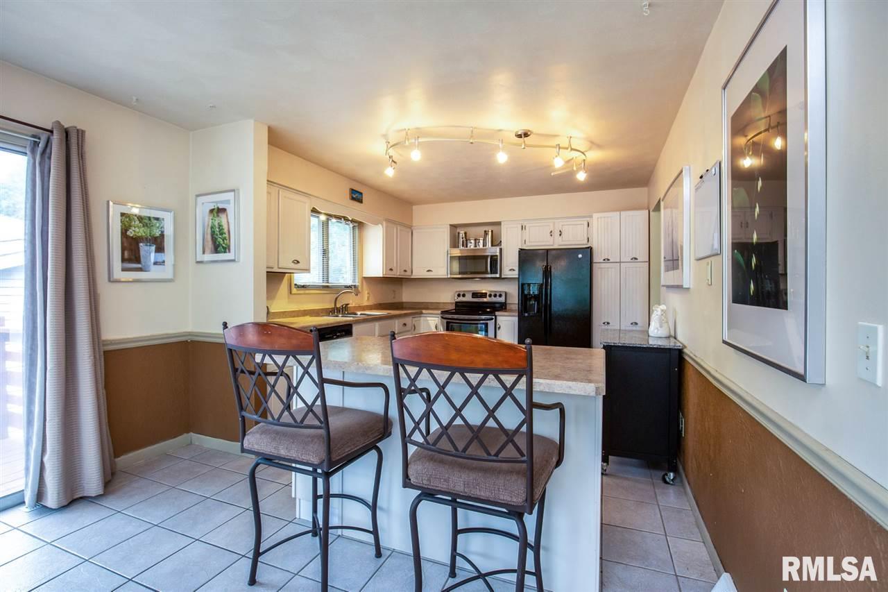 913 6th Street Hampton, IL 61256 - Photo 5 of 20 Gallery Image 5