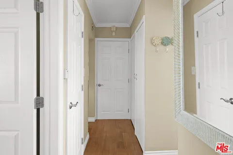 $637,500 | 5464 Village Green, Los Angeles, CA 90016