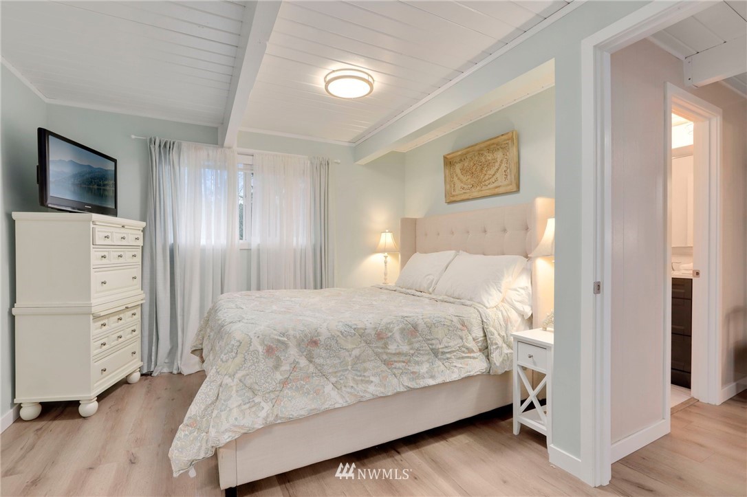 955 Sands View Road Camano Island, WA 98282 - Photo 16 of 40 Gallery Image 16