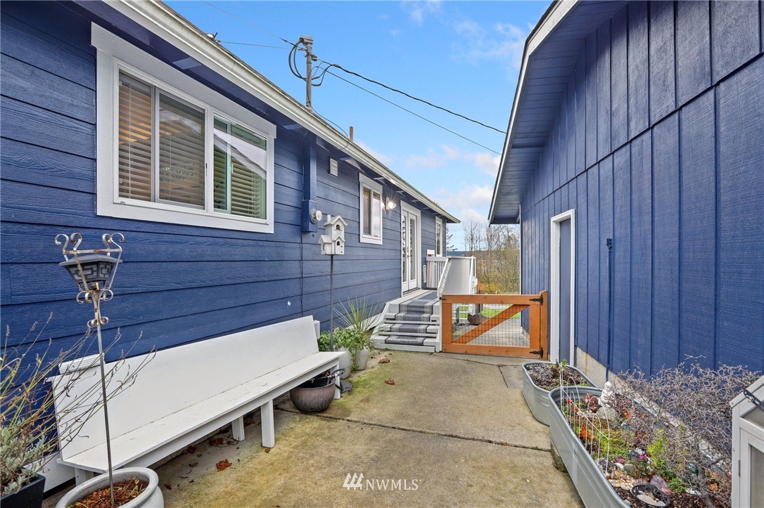 955 Sands View Road Camano Island, WA 98282 - Photo 30 of 40 Gallery Image 30