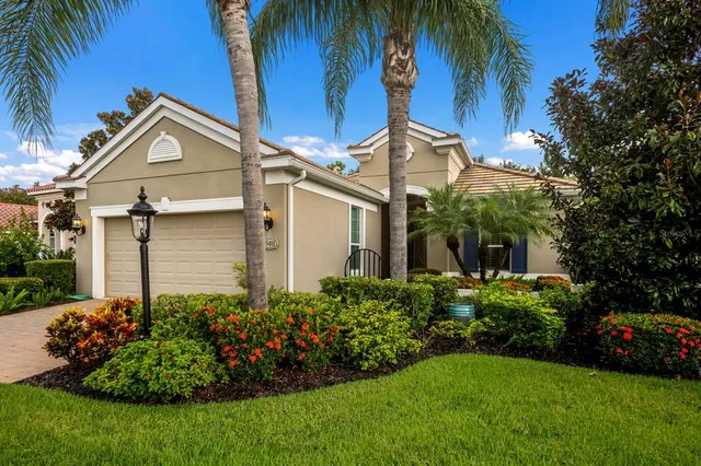 $689,900 | 15411 Leven Links Place, Lakewood Ranch, FL 34202
