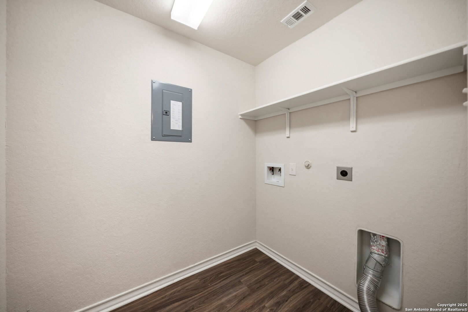 13415 Wild Rye San Antonio, TX 78254 - Photo 14 of 49 a view of a small space with wooden floor