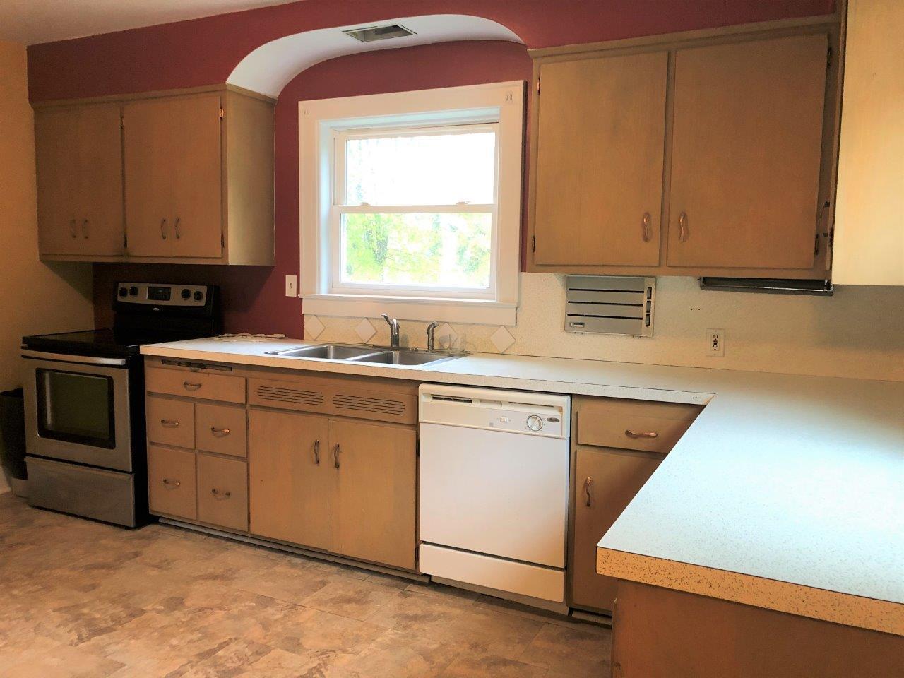 350 North Bailey Street Cheboygan, MI 49721 - Photo 3 of 21 Gallery Image 3