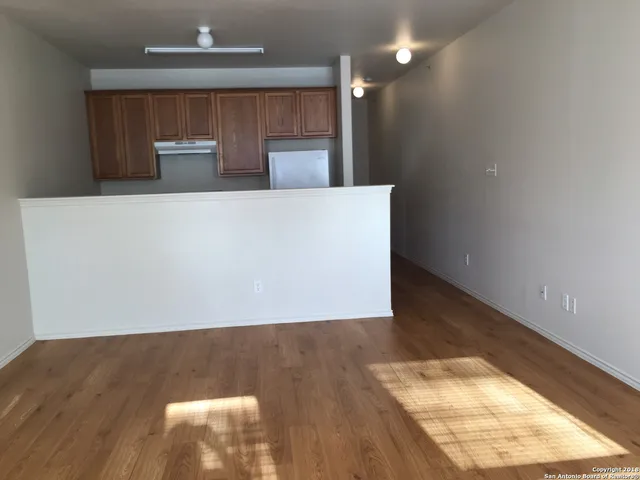 $1,295 | 10715 Mathom Landing, Unit 1, Universal City, TX 78148