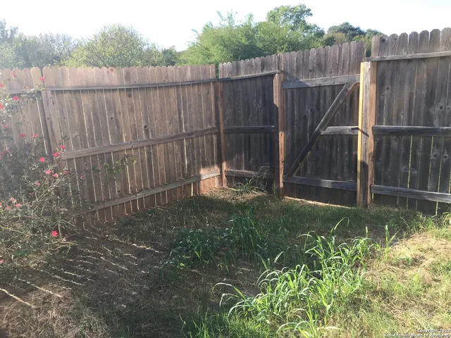 $1,295 | 10715 Mathom Landing, Unit 1, Universal City, TX 78148