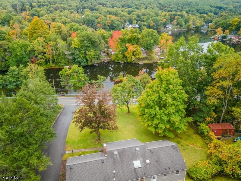 89 Cozy Lake Road Oak Ridge, NJ 07438 - Photo 41 of 42 Gallery Image 41