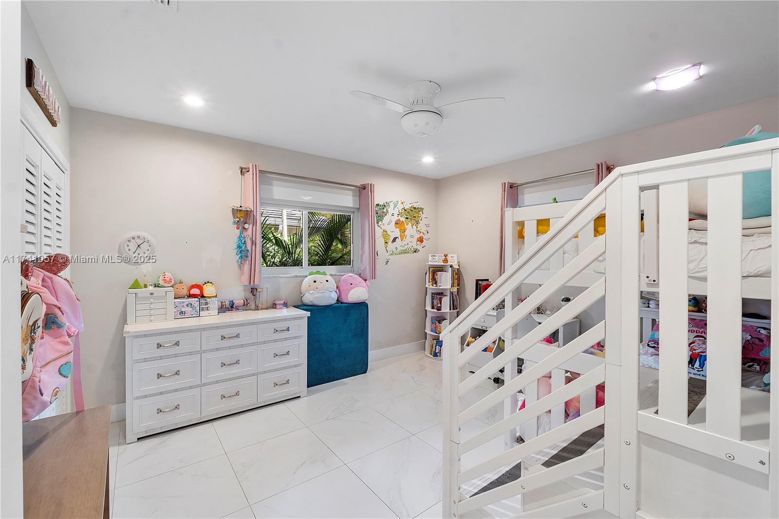 1201 Hardee Road Coral Gables, FL 33146 - Photo 23 of 30 2nd bathroom