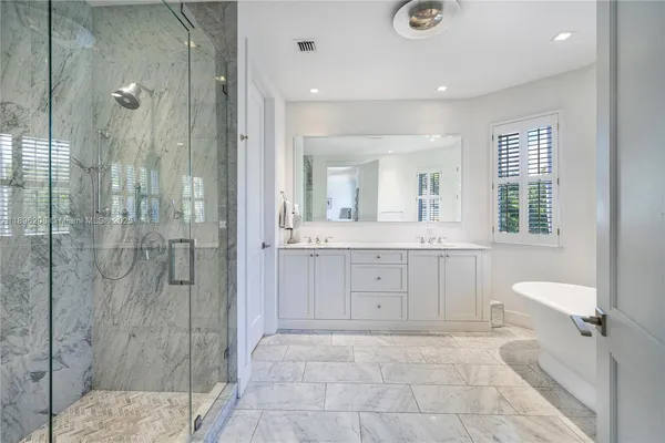 $2,750,000 | 3703 Northeast 199th Street, Aventura, FL 33180