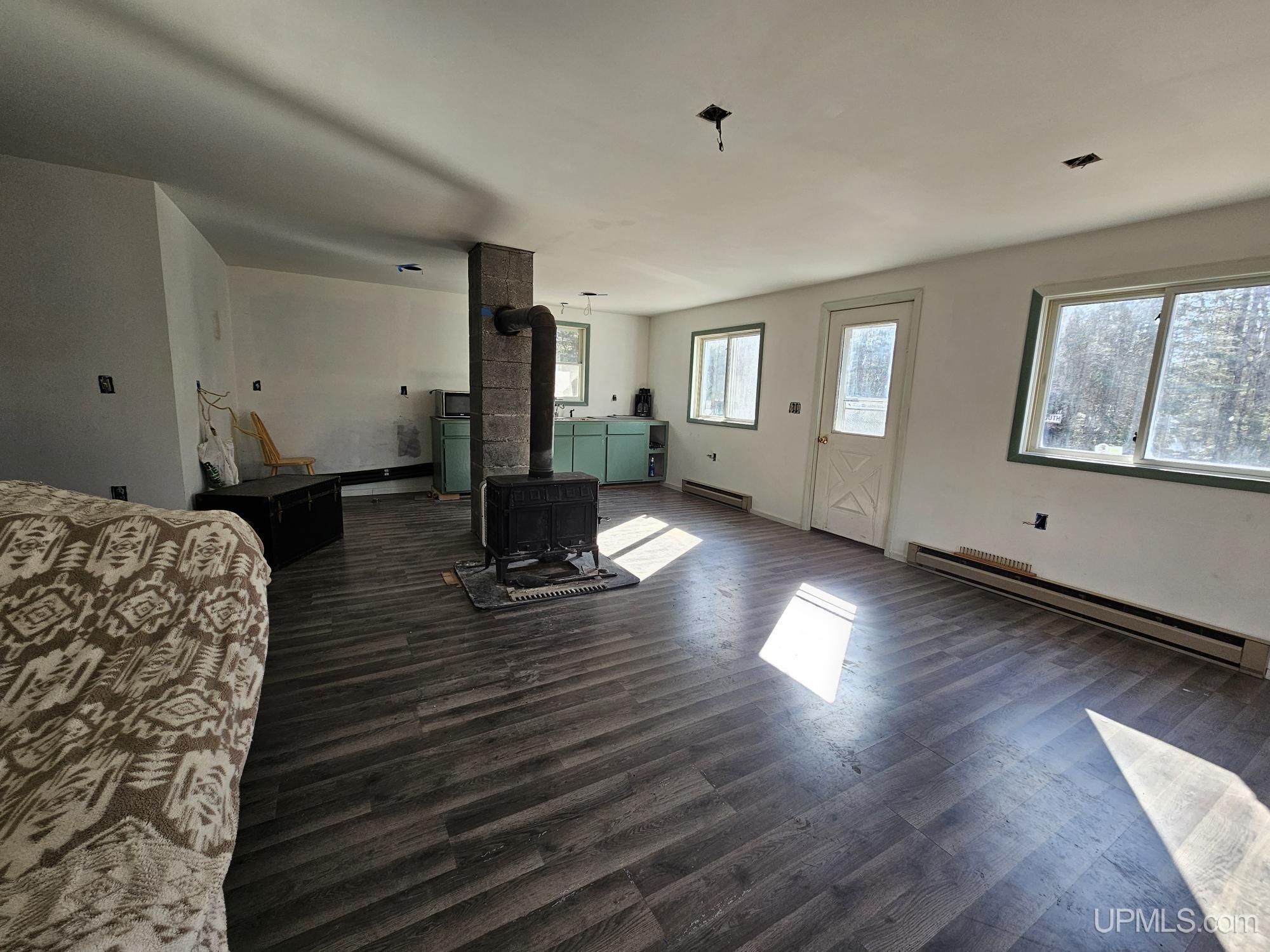 2467 Little Harbor Road Manistique, MI 49854 - Photo 9 of 68 Gallery Image 9