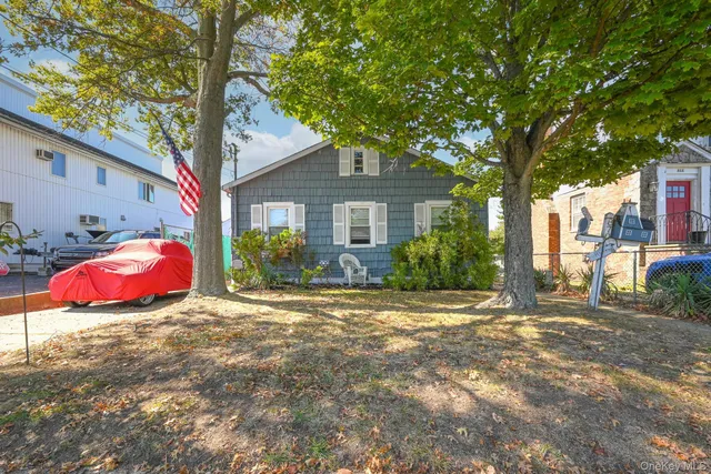 $599,000 | 870 Guy Lombardo Avenue, Freeport, NY 11520