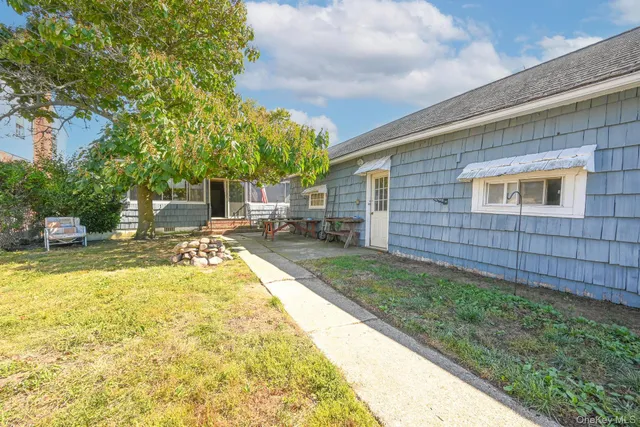 $599,000 | 870 Guy Lombardo Avenue, Freeport, NY 11520