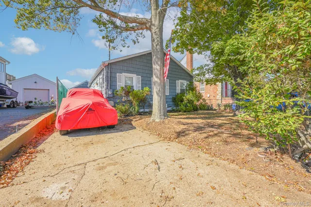 $599,000 | 870 Guy Lombardo Avenue, Freeport, NY 11520