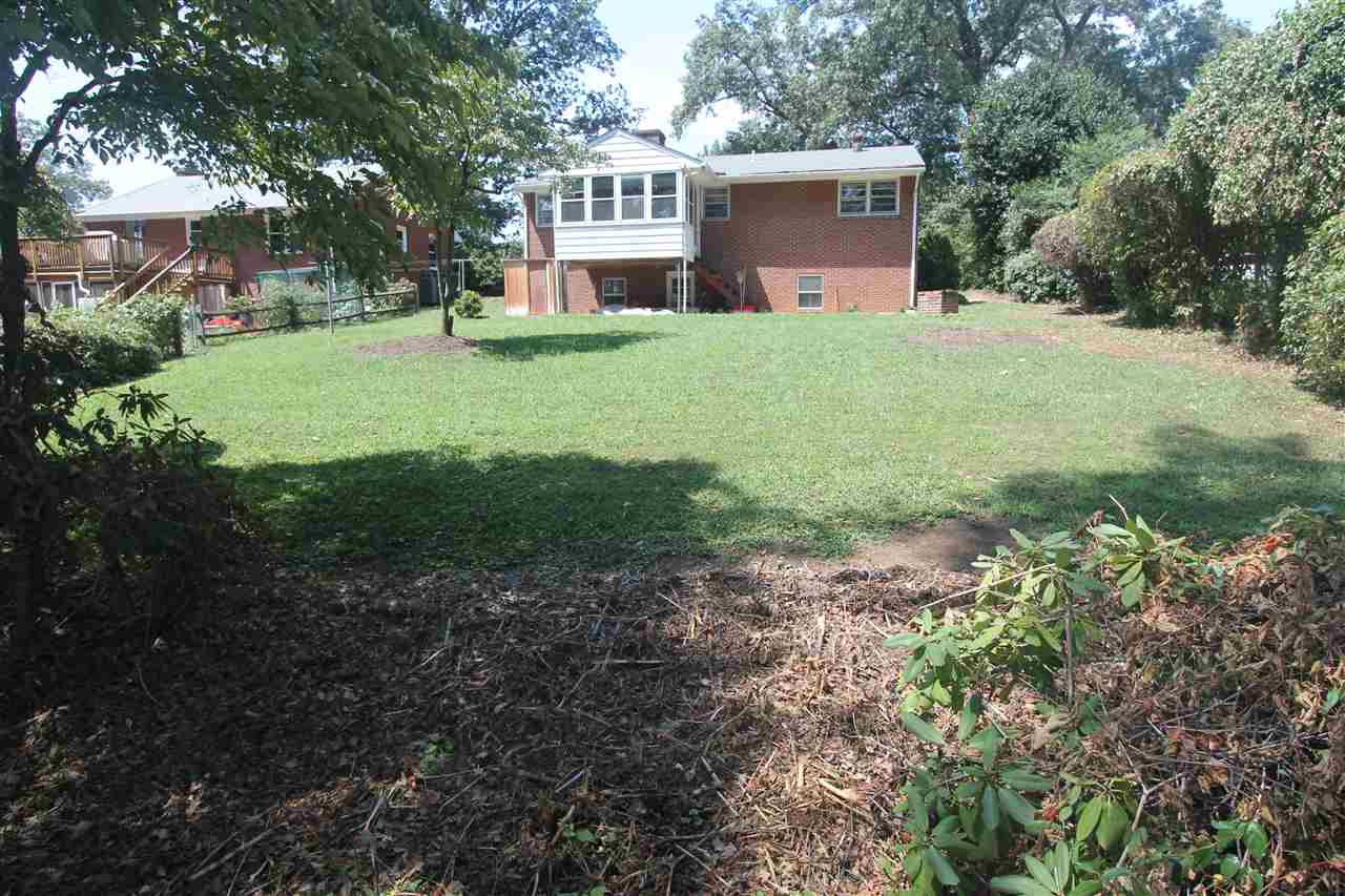 1406 Forest Ridge Road Charlottesville, VA 22903 - Photo 3 of 21 Gallery Image 3
