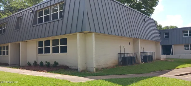 $850 | 433 Meadowlark Drive, Unit A7, Canton, MS 39046