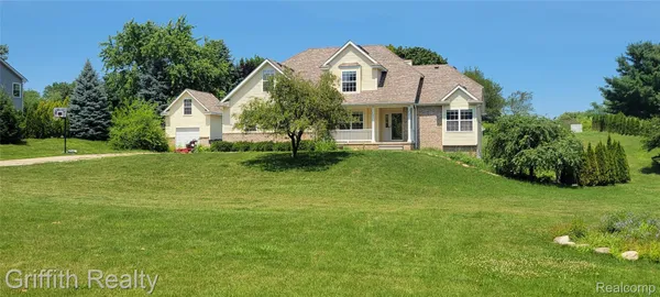 $500,000 | 7055 Augustine Court, Fenton, MI 48430