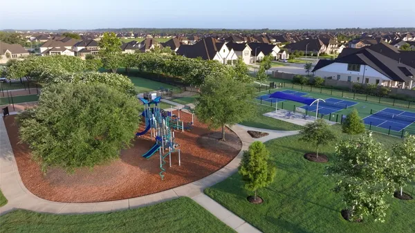 $581,146 | 19906 Paint Horse Drive, Tomball, TX 77377
