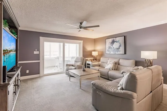 $11,100 | 1055 West Peppertree Drive, Unit 805AA, Sarasota, FL 34242