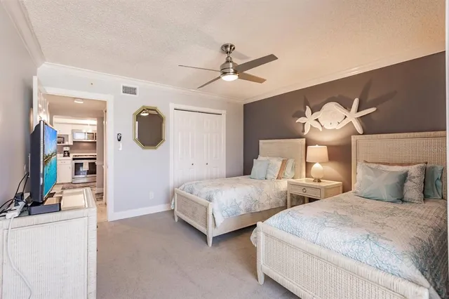$11,100 | 1055 West Peppertree Drive, Unit 805AA, Sarasota, FL 34242