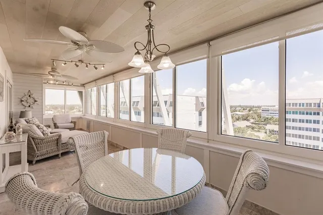 $11,100 | 1055 West Peppertree Drive, Unit 805AA, Sarasota, FL 34242