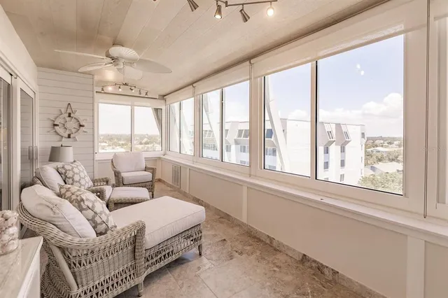 $11,100 | 1055 West Peppertree Drive, Unit 805AA, Sarasota, FL 34242