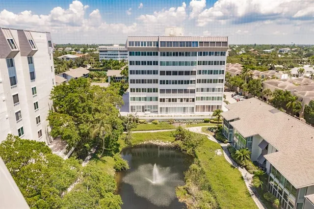 $11,100 | 1055 West Peppertree Drive, Unit 805AA, Sarasota, FL 34242