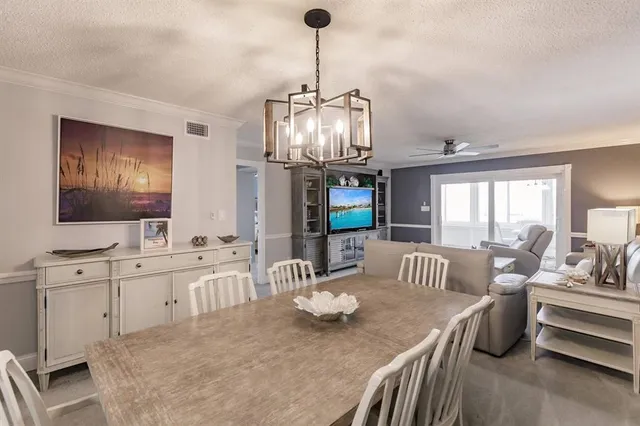 $11,100 | 1055 West Peppertree Drive, Unit 805AA, Sarasota, FL 34242