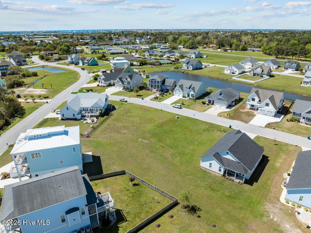 1302 Fathom Way Morehead City, NC 28557 - Photo 8 of 23 T V 4 shows away from water