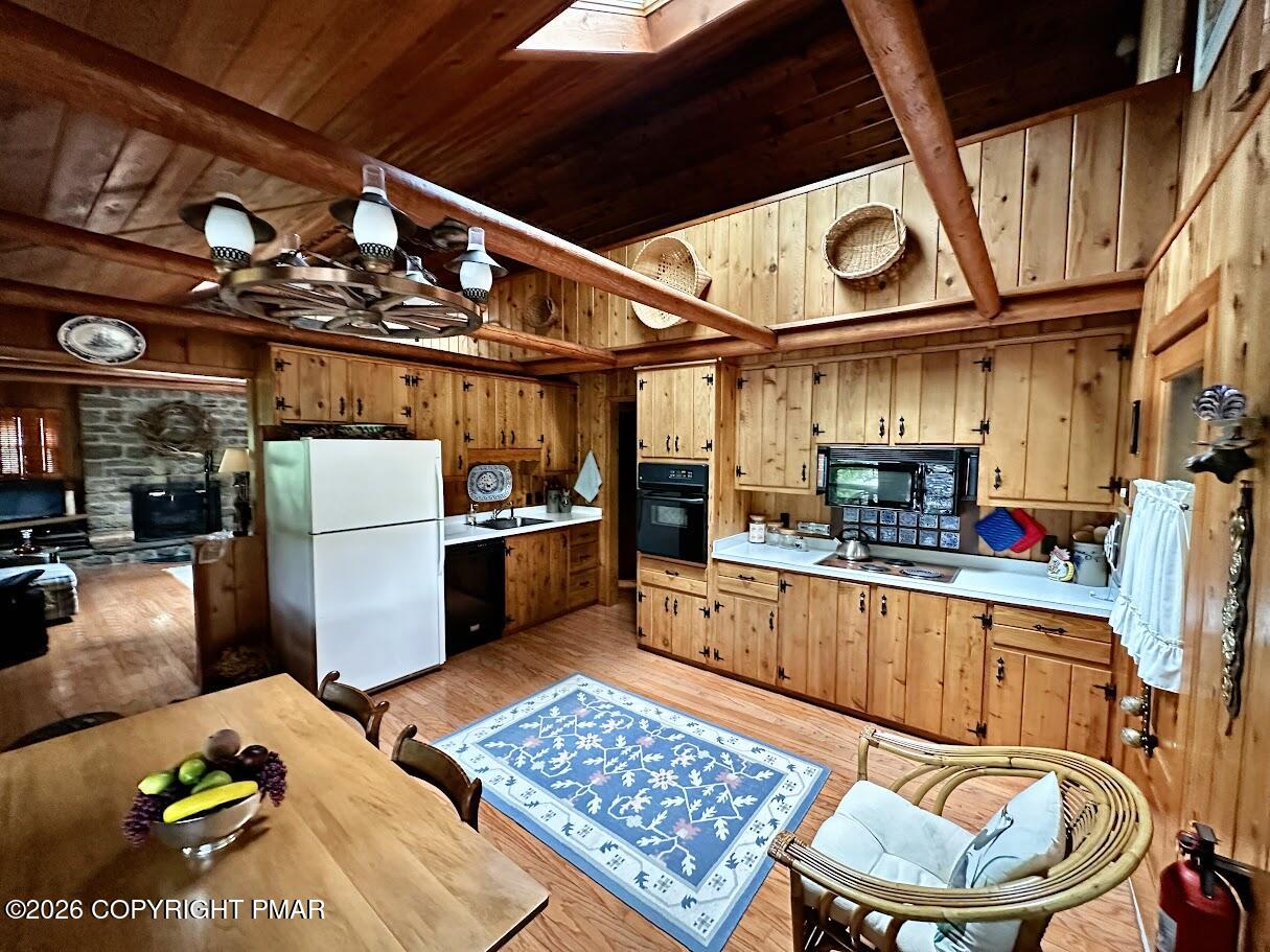 322 Crescent Lake Road Scotrun, PA 18355 - Photo 8 of 52 kitchen 4