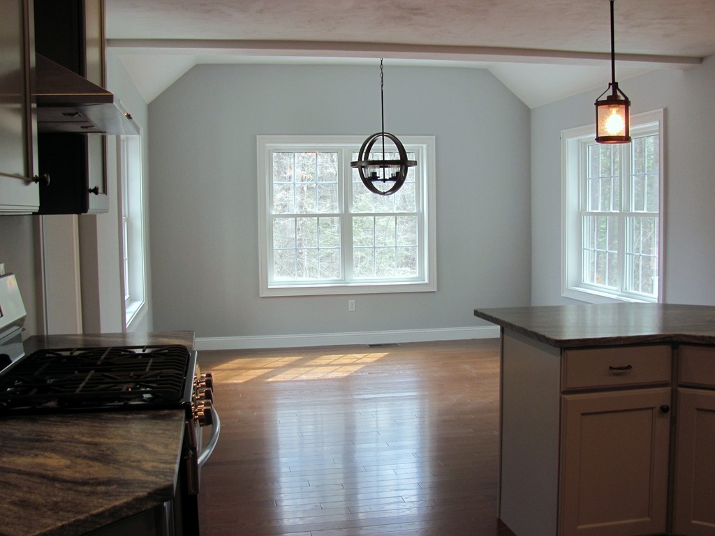 167 Reservoir Road Lunenburg, MA 01462 - Photo 5 of 28