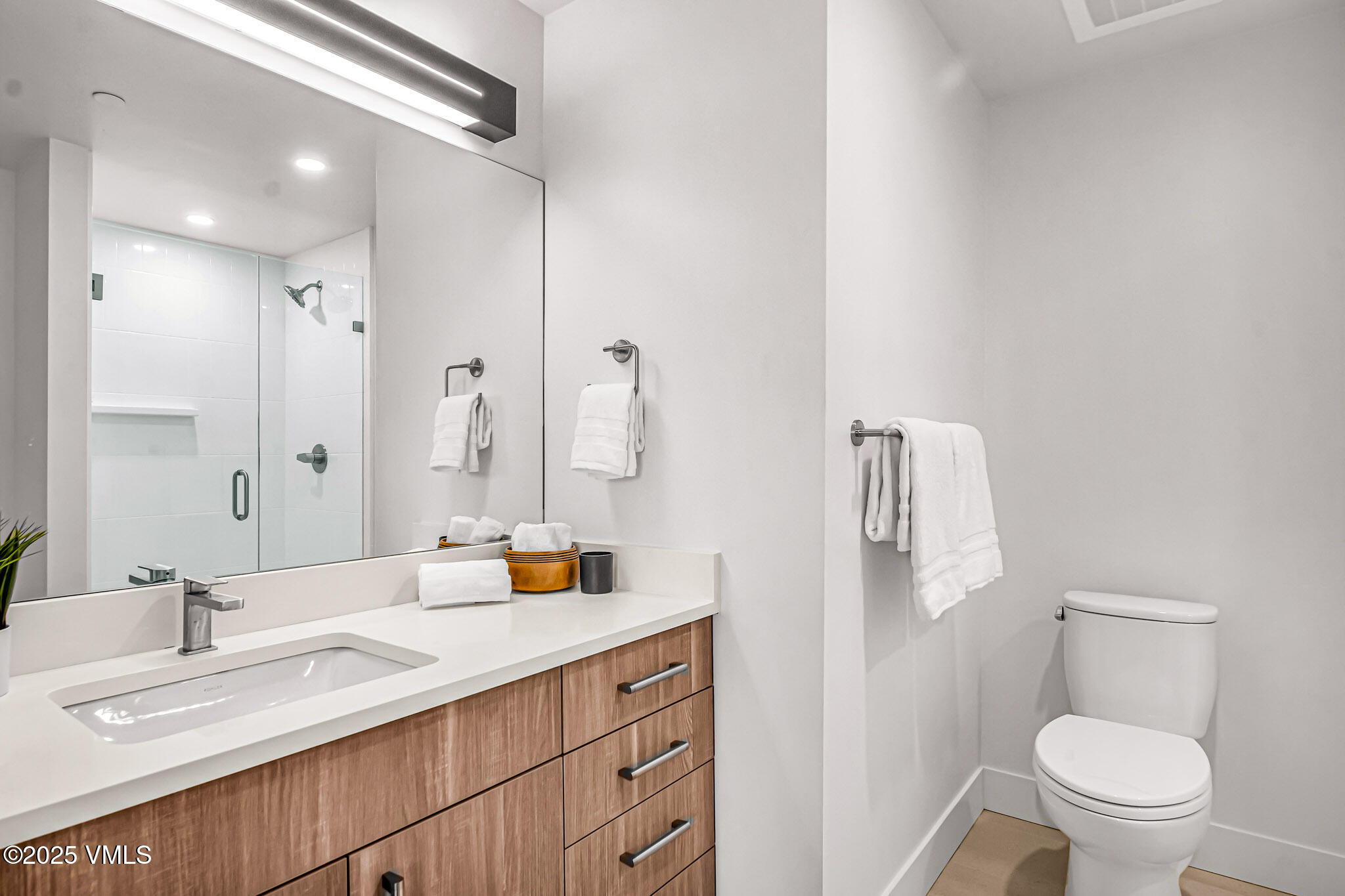 91 Mount Hope Circle, Unit D304 Eagle, CO 81631 - Photo 26 of 28 Bathroom