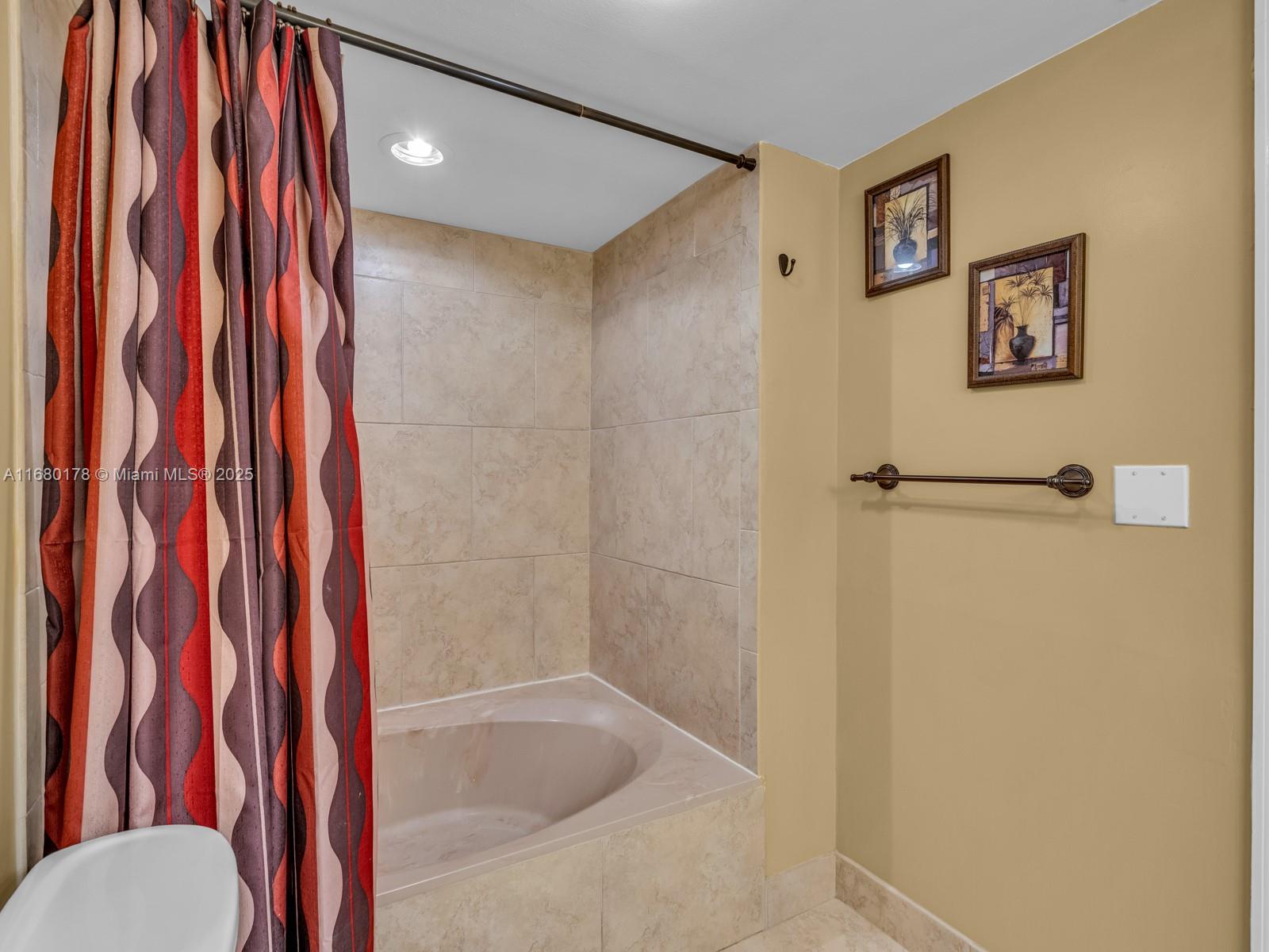 140 Southwest 96th Terrace, Unit 101 Plantation, FL 33324 - Photo 13 of 23