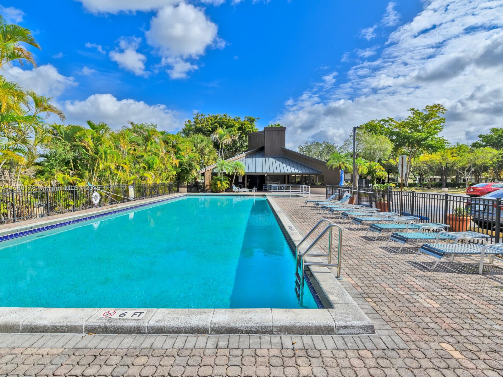 140 Southwest 96th Terrace, Unit 101 Plantation, FL 33324 - Photo 21 of 23