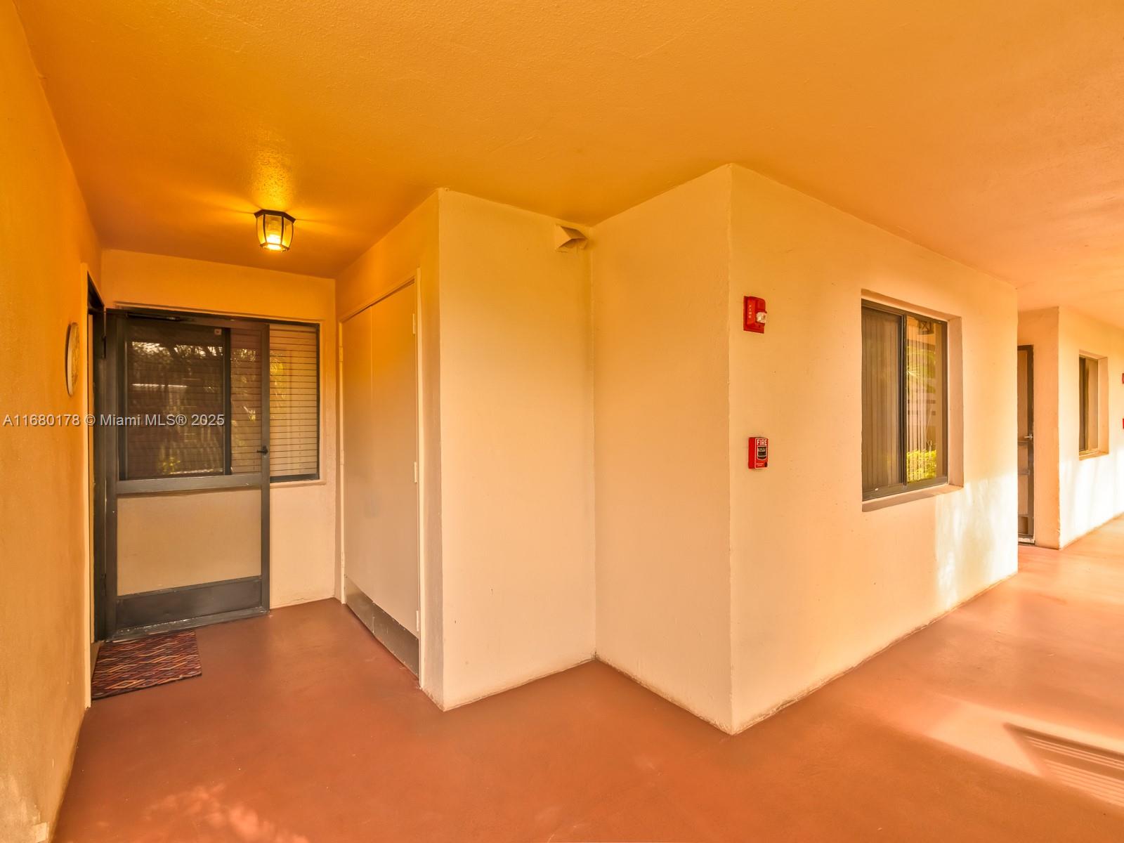 140 Southwest 96th Terrace, Unit 101 Plantation, FL 33324 - Photo 3 of 23