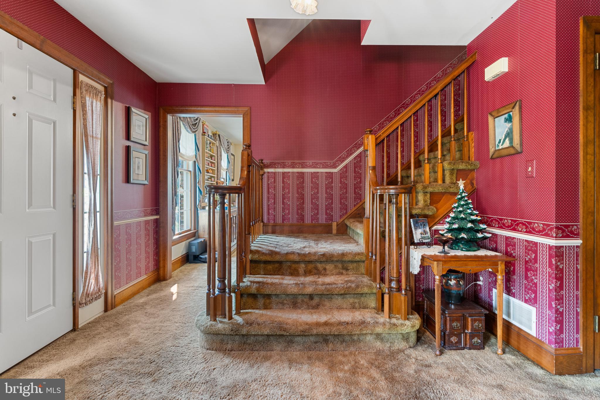 839 Rising Sun Road Telford, PA 18969 - Photo 8 of 62 a view of entryway livingroom and hall
