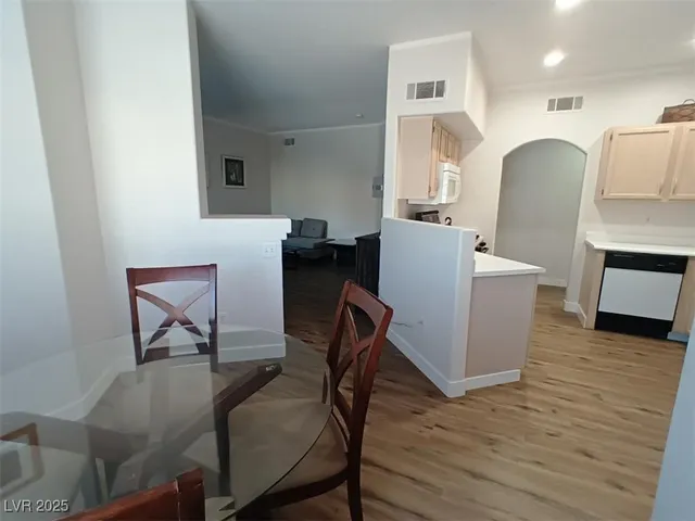 $1,600 | 9000 South Las Vegas Boulevard, Unit 1037, Las Vegas, NV 89123