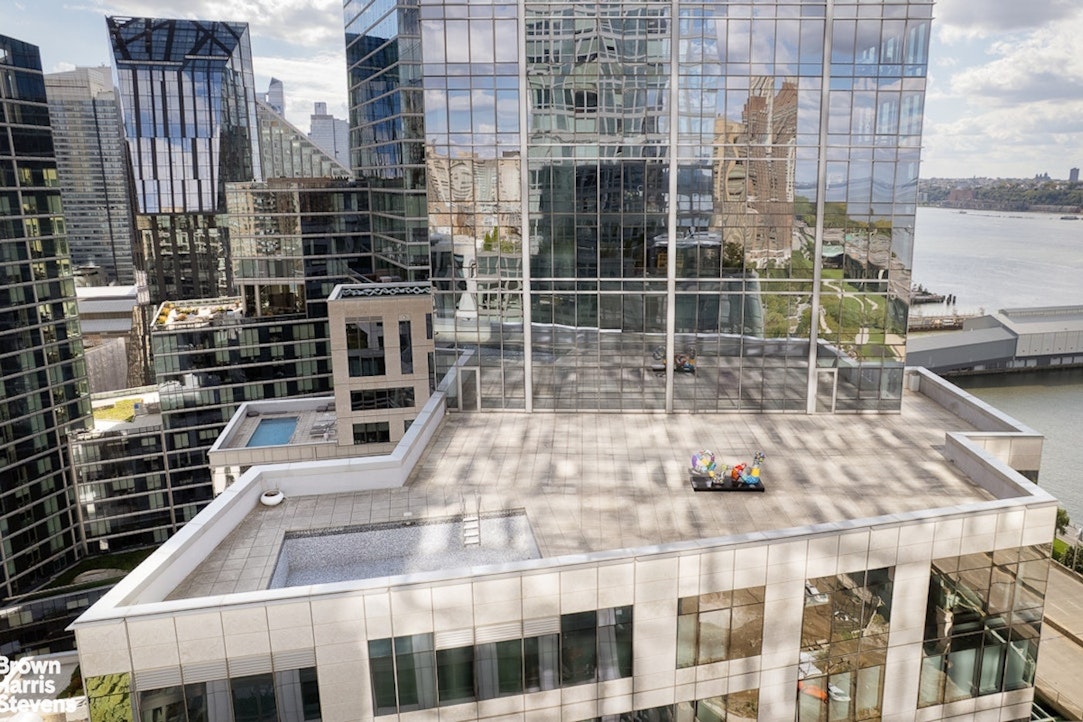 50 Riverside Boulevard, Unit 21A Manhattan, NY 10069 - Photo 5 of 11