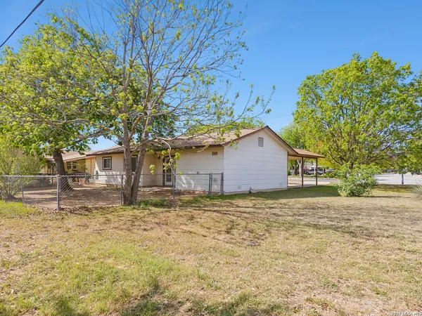 $150,000 | 1328 Chestnut Drive, Schertz, TX 78154