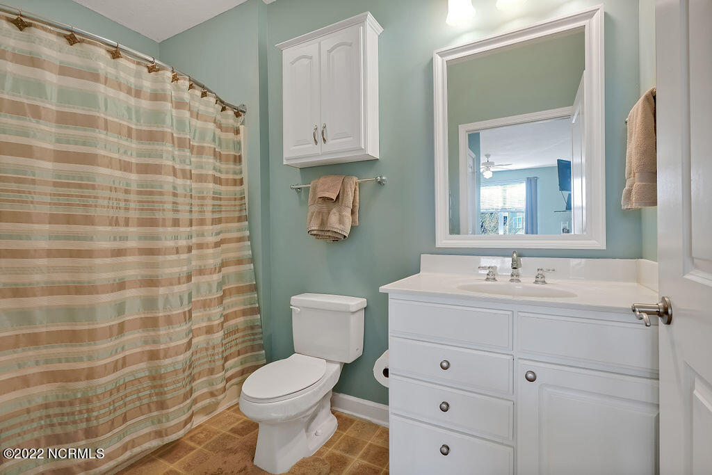 290 Woodlands Way, Unit 10 Calabash, NC 28467 - Photo 23 of 63 Primary Suite Bathroom