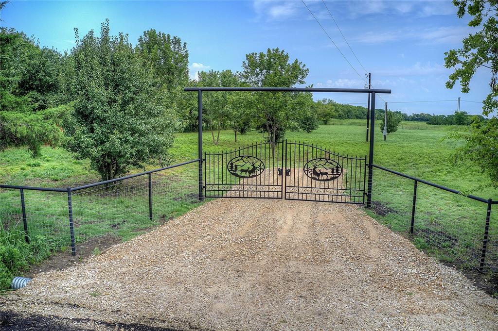 868 County Road 23940 Brookston, TX 75421 - Photo 2 of 29 a view of garden