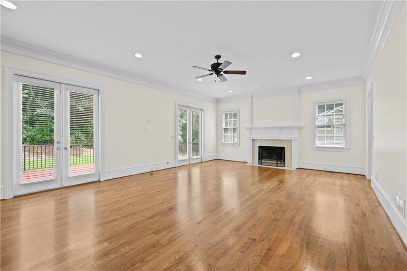 3880 Stratford Walk Circle Atlanta, GA 30342 - Photo 9 of 54 Gallery Image 9