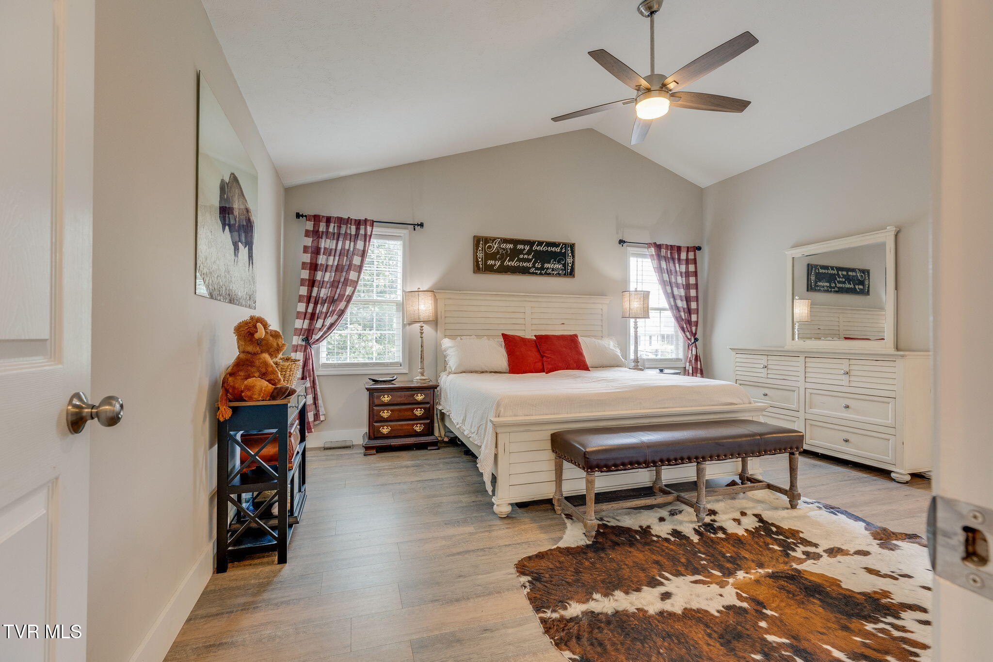 282 Warren Road Piney Flats, TN 37686 - Photo 12 of 34 011