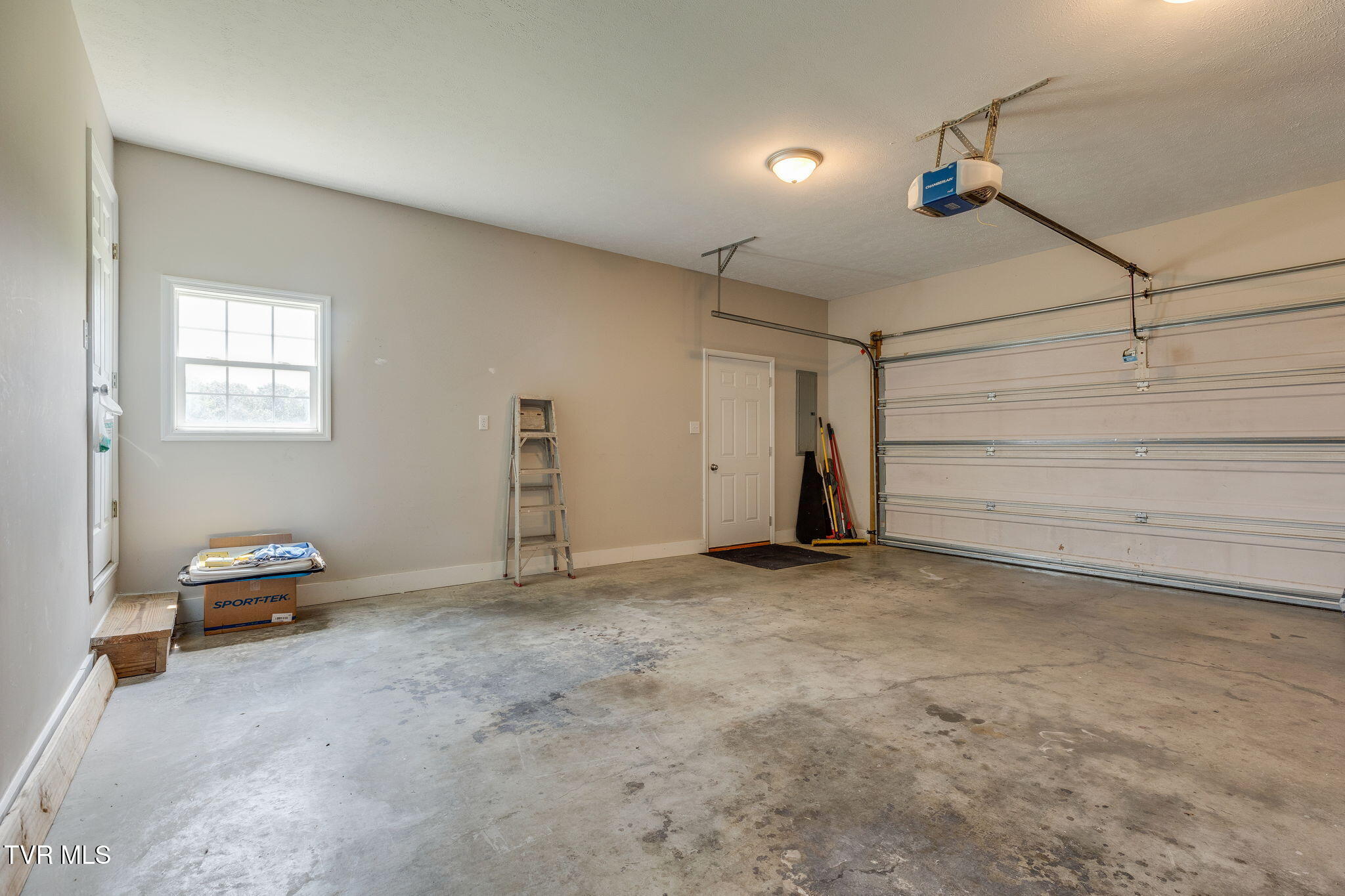 282 Warren Road Piney Flats, TN 37686 - Photo 24 of 34 024